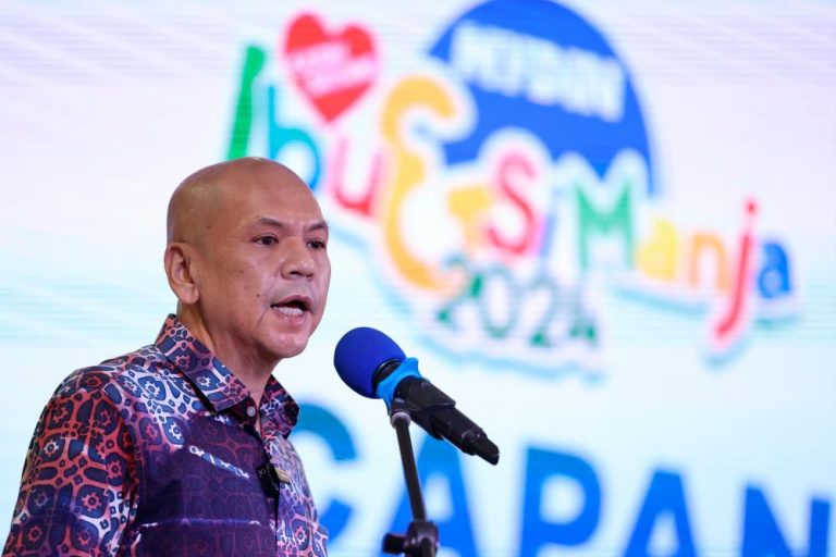 Rising in rank amid plantation politics
