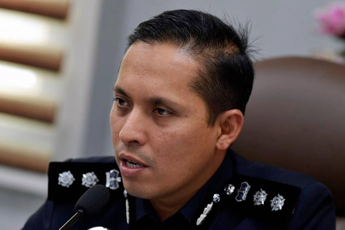Robbery gang posing as cops crippled with arrest of seven