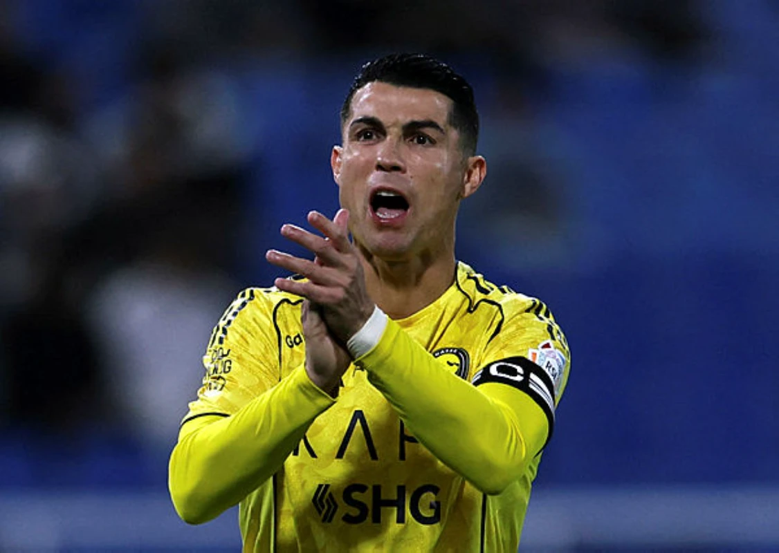 Ronaldo_s_absence_fuels_Saudi_transfer_row_as_fans_show_support Ronaldo's absence fuels Saudi transfer row as fans show support