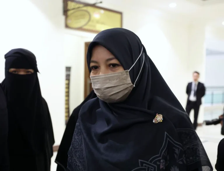 Zara Qairina's mother seeks role in inquest judicial review