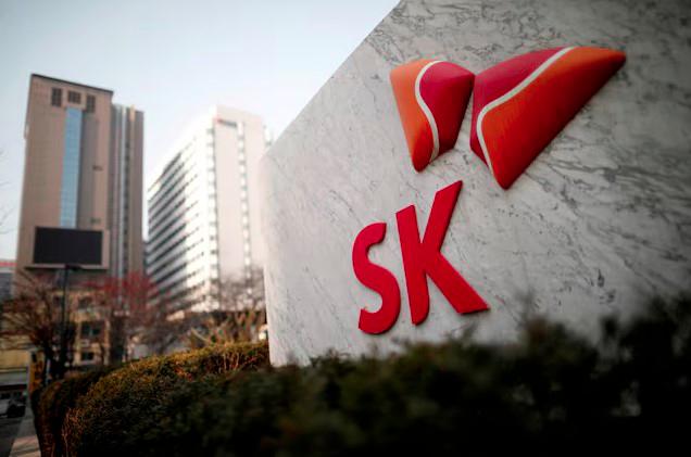 SK Group chief ordered to pay $1b in divorce case, shares in SK Inc soar SK Group chief ordered to pay $1b in divorce case, shares in SK Inc soar