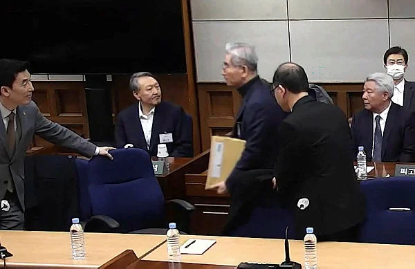 S_KOREA-POLITICS-CRIME-084422_t6996bf5c_m600_x888695c6 Ex-S. Korea leader apologises for martial law crisis