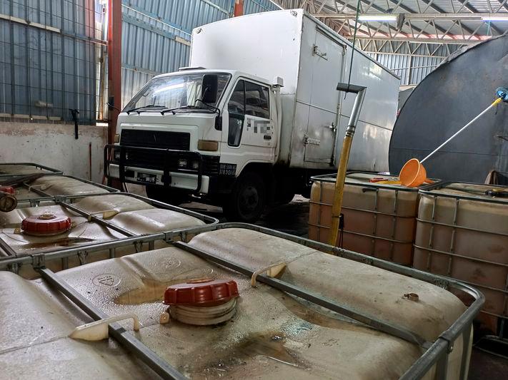 Sabah KPDN seizes 4,000 litres of subsidised diesel in storage facility raid