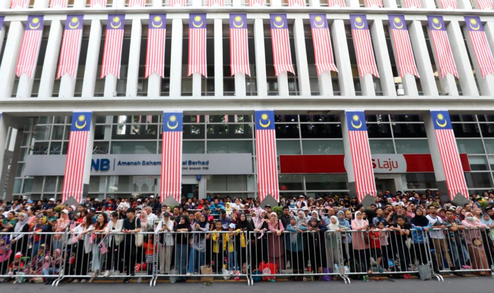 Sanggup turun dari Ipoh ke Putrajaya untuk sambut Hari Kebangsaan Sanggup turun dari Ipoh ke Putrajaya untuk sambut Hari Kebangsaan