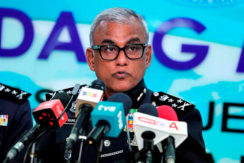 Secondary school teacher, family members lose RM95,000 in umrah fraud packages Secondary school teacher, family members lose RM95,000 in umrah fraud packages
