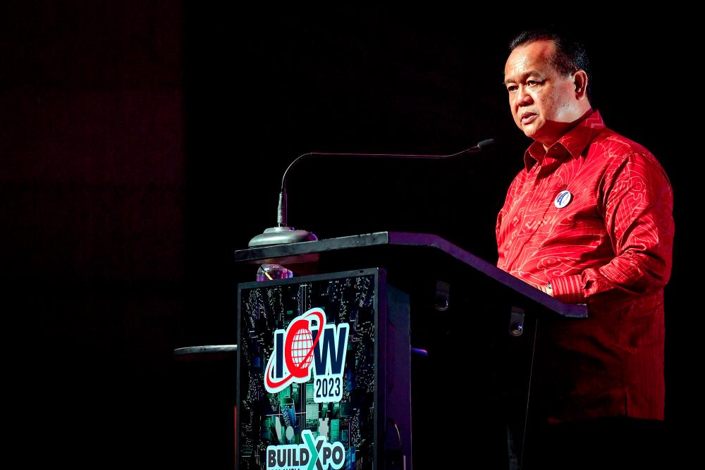 Sektor pembinaan Malaysia capai pertumbuhan memberangsangkan tahun ini: Menteri Sektor pembinaan Malaysia capai pertumbuhan memberangsangkan tahun ini: Menteri