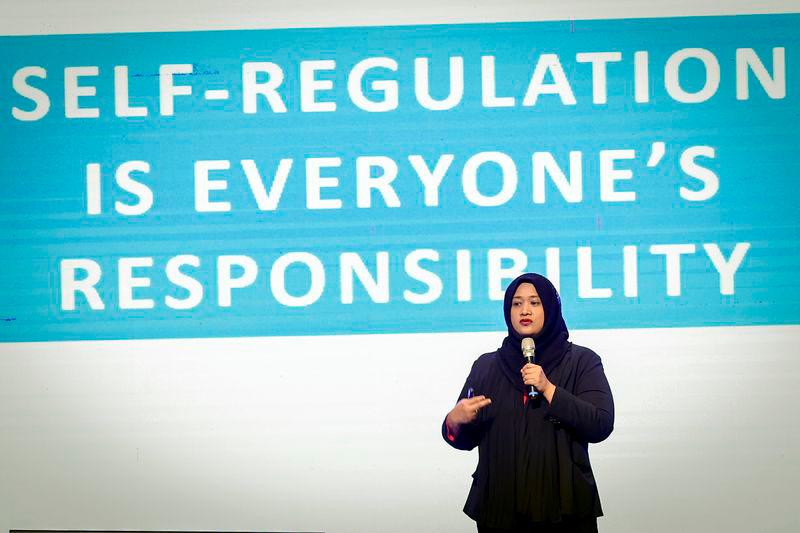 Self-regulation paramount to ensure professional handling of government social media Self-regulation paramount to ensure professional handling of government social media