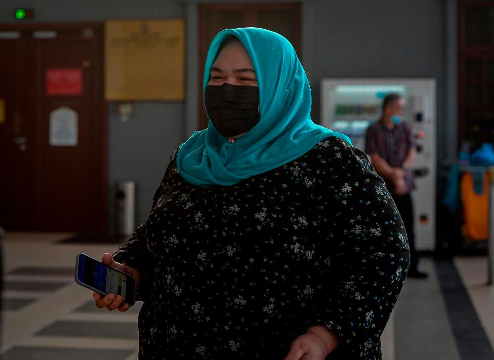 Siti Bainun sekali lagi gagal tangguh hukuman penjara 12 tahun