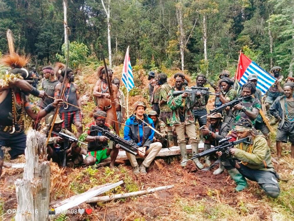 Soldier killed as separatists ambush military in Indonesia’s Papua Soldier killed as separatists ambush military in Indonesia’s Papua
