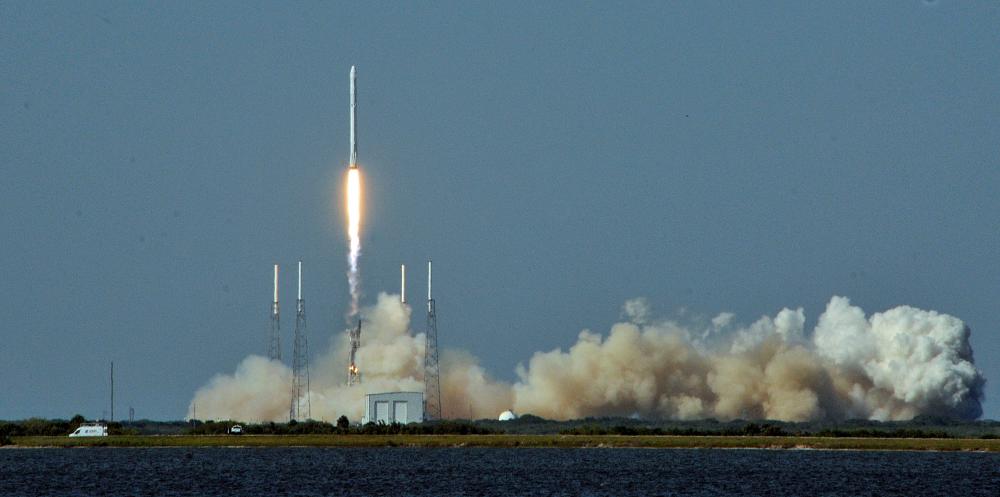 SpaceX’s Starship fails second test flight with explosions SpaceX’s Starship fails second test flight with explosions