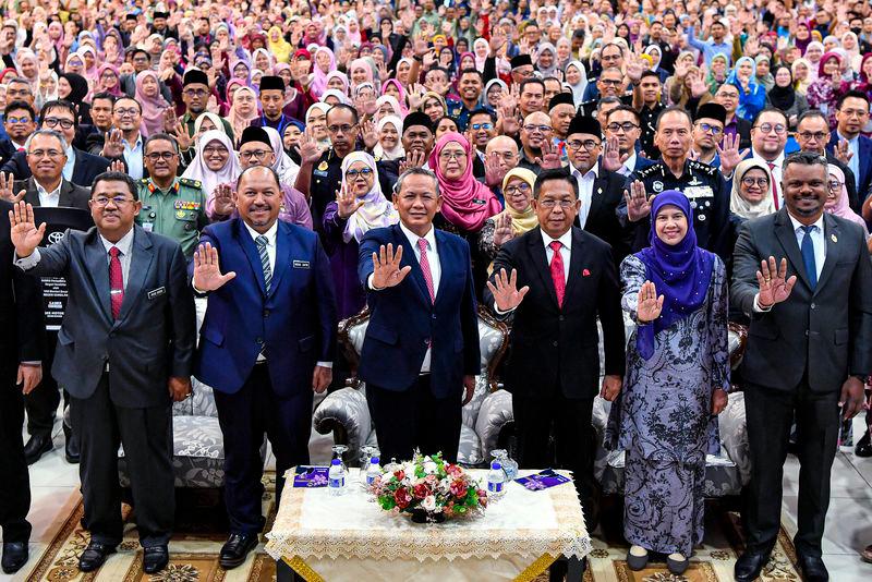 Special Aidilfitri aid of RM200 for state, federal civil servants in Negeri Sembilan - MB 
