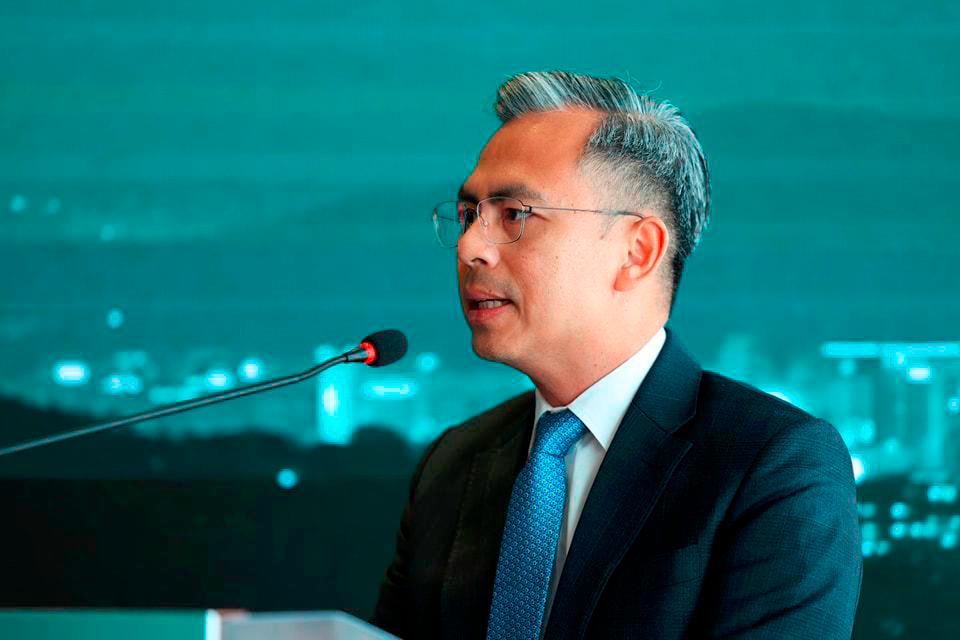 Starlink provides benefits to 500 residents in Kampung Langsat - Fahmi Starlink provides benefits to 500 residents in Kampung Langsat - Fahmi