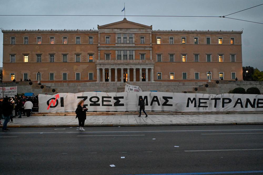 Students sit-ins, protests over Greek train tragedy