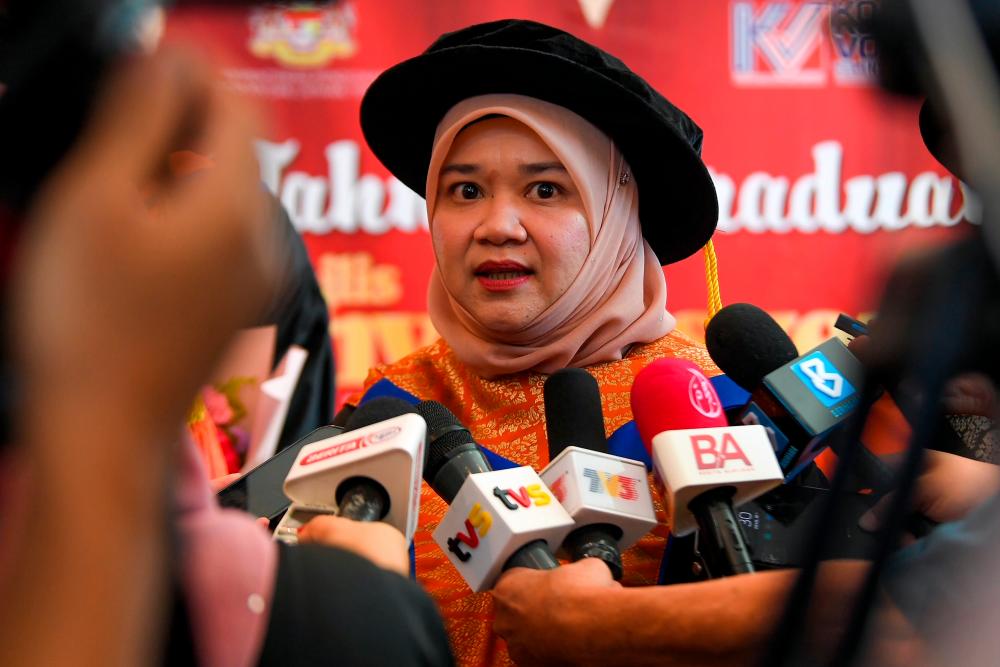 Suami isteri ditemukan meninggal dunia di rumah Suami isteri ditemukan meninggal dunia di rumah