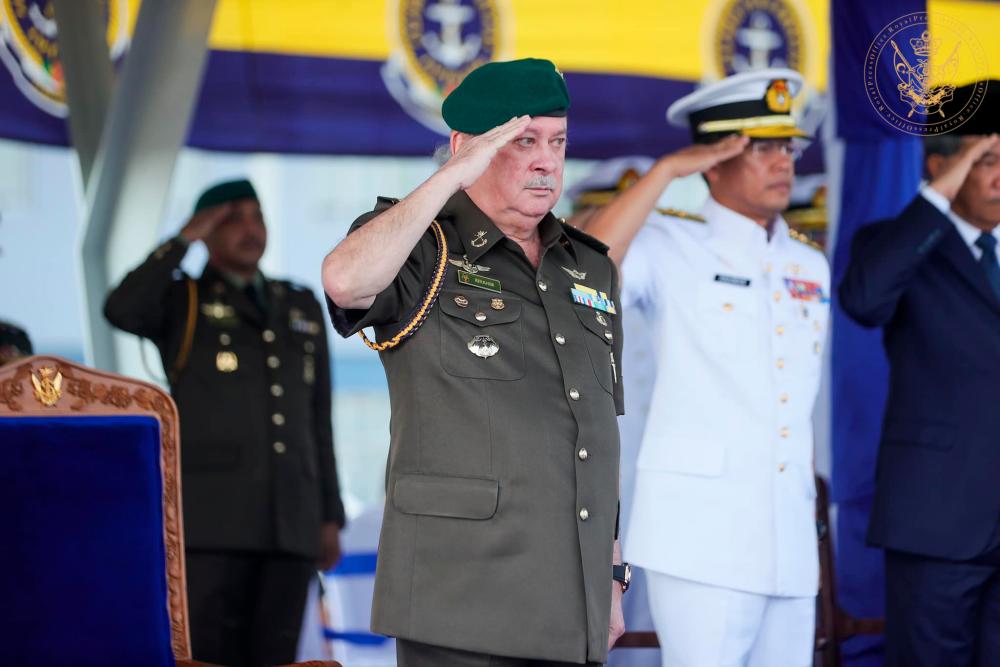 Sultan Johor berkenan sempurna Perasmian dan Penamaan Pangkalan TLDM JB