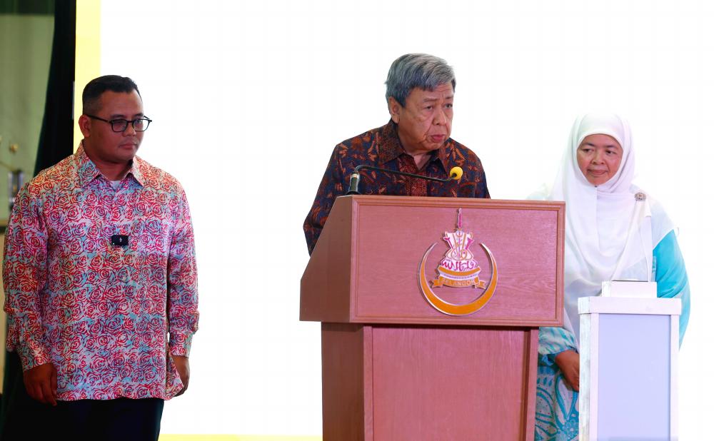 Sultan Sharafuddin opens Selangor international book fair 2023 Sultan Sharafuddin opens Selangor international book fair 2023