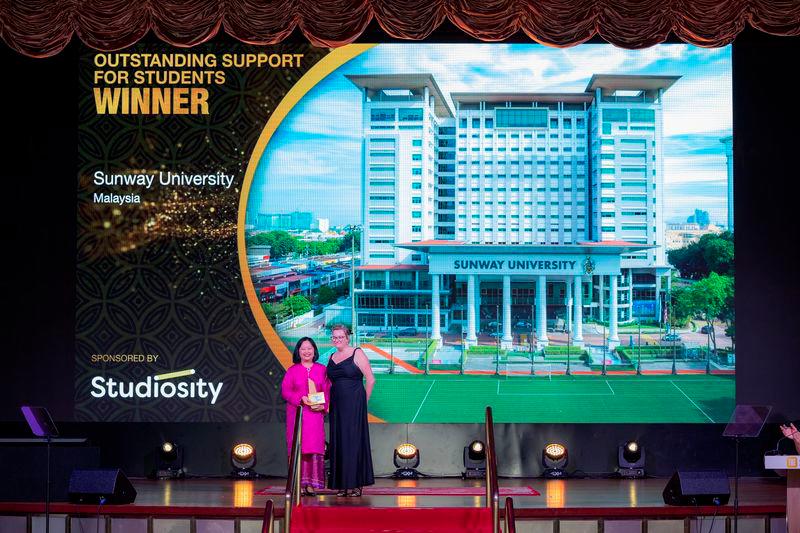 Sunway University wins outstanding support for students award Sunway University wins outstanding support for students award