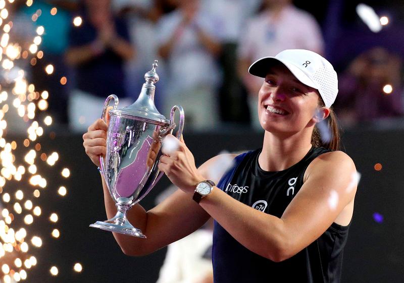 Swiatek wins WTA Finals, regains world number one ranking Swiatek wins WTA Finals, regains world number one ranking