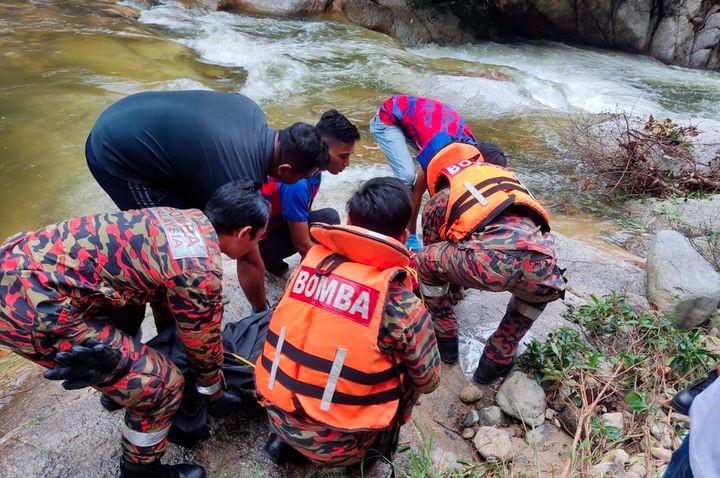 Teenage boy drowns while taking bath with friends in Ulu Kinta