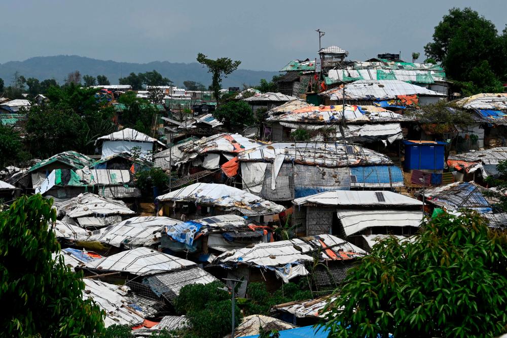 Thailand sends humanitarian aid for cyclone-hit Myanmar