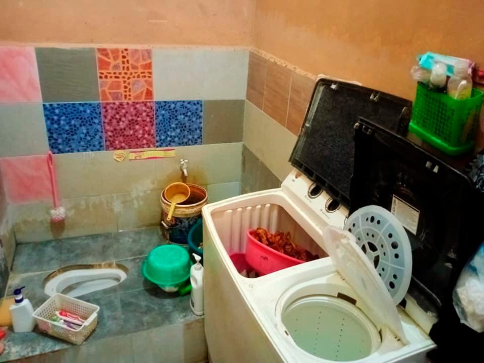 Trader stores food in washing machine, toilet, allegedly selling during fasting month