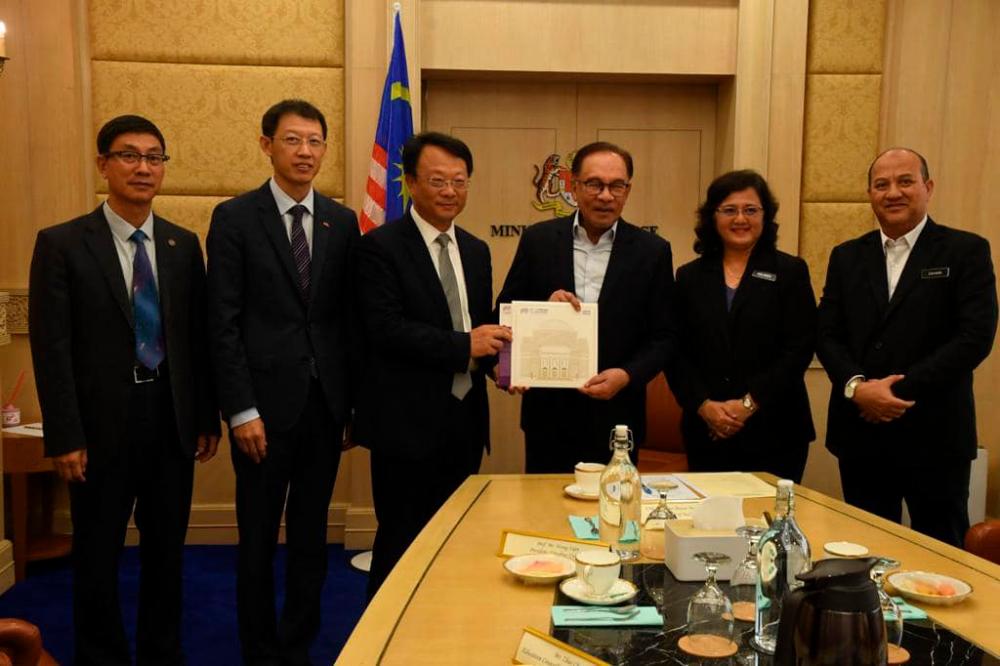 Tsinghua University from China agrees to strengthen cooperation in academics, research - Anwar Tsinghua University from China agrees to strengthen cooperation in academics, research - Anwar