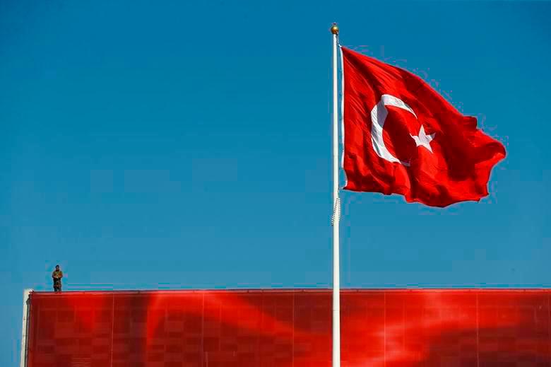 Turkiye kutuk tindakan cemar Al-Quran dan bendera di Denmark