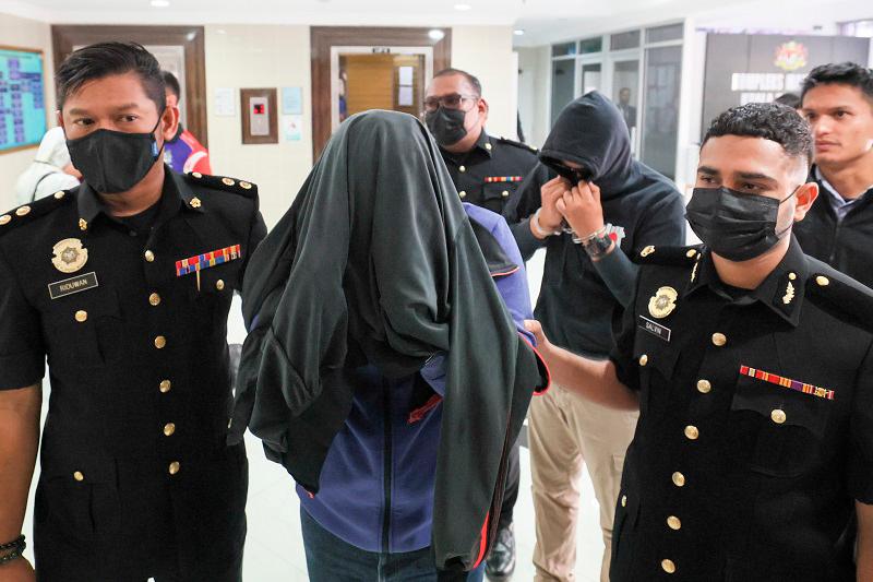 Two customs enforcement assistants claim trial to bribery charges Two customs enforcement assistants claim trial to bribery charges