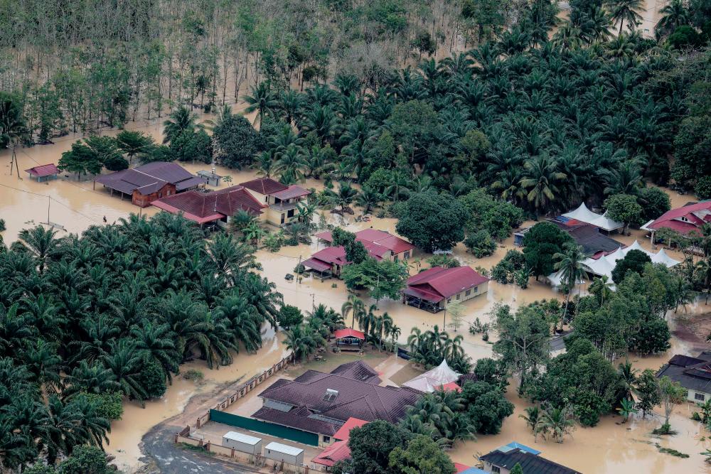 Two elderly people trapped in their homes in Chaah, latest flood fatalities in Johor Two elderly people trapped in their homes in Chaah, latest flood fatalities in Johor