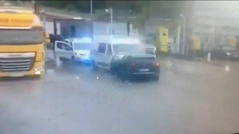 Two minutes of ‘extreme violence’ in French prison van escape