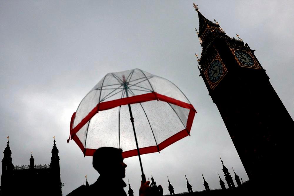 UK parliament researcher suspected of spying for China
