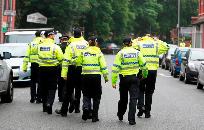 UK police used spit hood, handcuffs on ‘distressed’ 91-year-old woman UK police used spit hood, handcuffs on ‘distressed’ 91-year-old woman