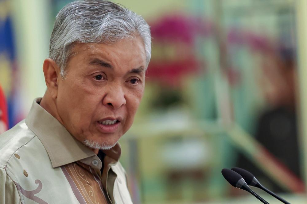 UMNO has no plan to re-establish political cooperation with PAS - Ahmad Zahid UMNO has no plan to re-establish political cooperation with PAS - Ahmad Zahid