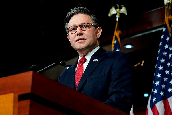 US House passes two-step funding bill to avert shutdown US House passes two-step funding bill to avert shutdown