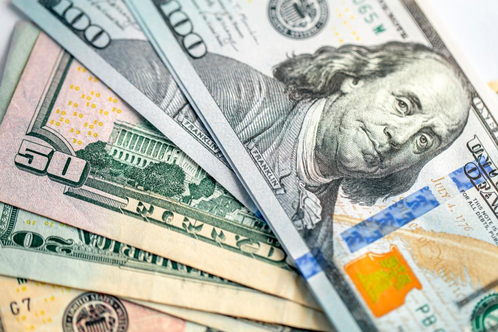 US dollar edges up after CPI data US dollar edges up after CPI data