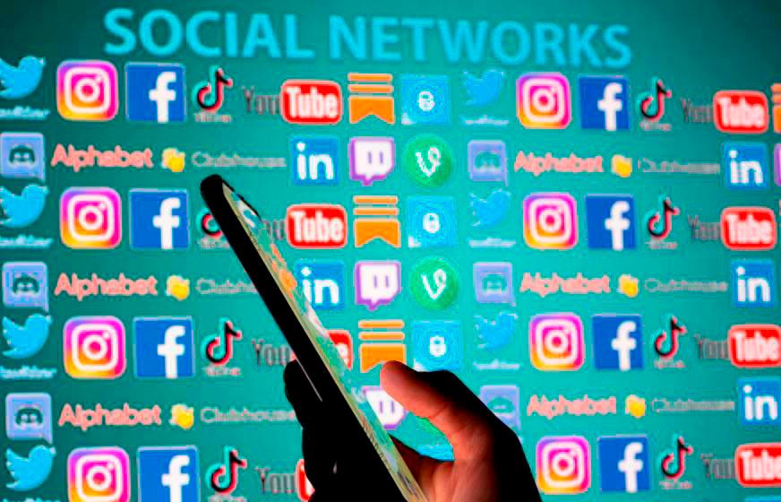 US top health official sounds alarm on child social media use US top health official sounds alarm on child social media use