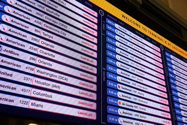 US_airlines_scramble_to_recover_after_storm_grounds_8_000_flights US airlines scramble to recover after storm grounds 8,000 flights