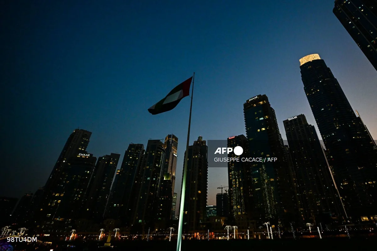UaeArchitectureFlag Explosions heard in UAE capital Abu Dhabi: residents