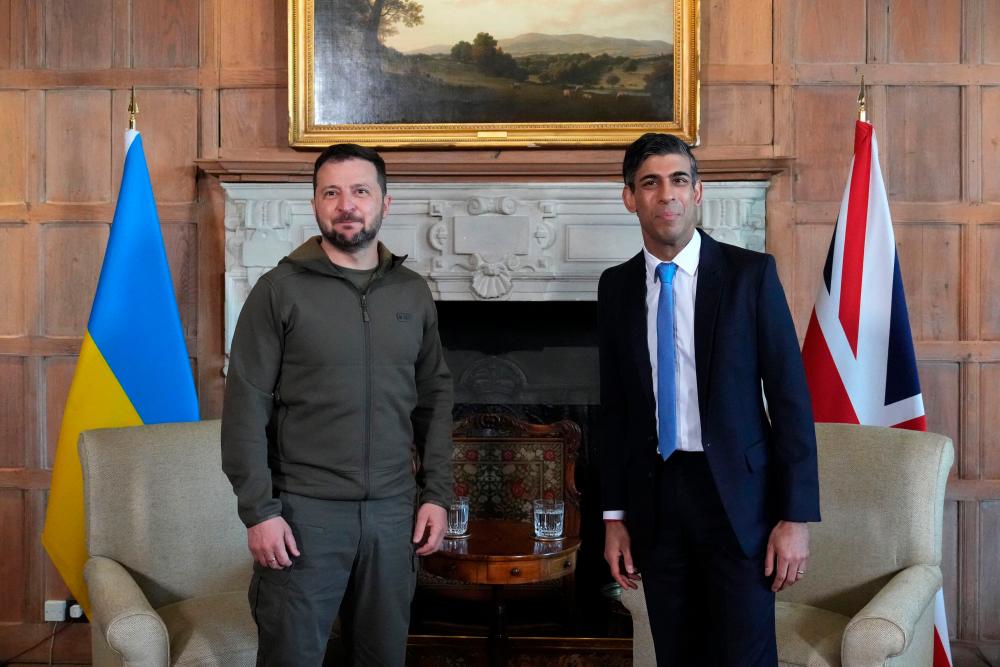 Ukraine leader targets ‘jets coalition’ on UK visit Ukraine leader targets ‘jets coalition’ on UK visit