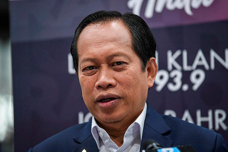 Unfair to use Ringgit-US Dollar rate as sole gauge of state of economy -- Ahmad Maslan Unfair to use Ringgit-US Dollar rate as sole gauge of state of economy -- Ahmad Maslan