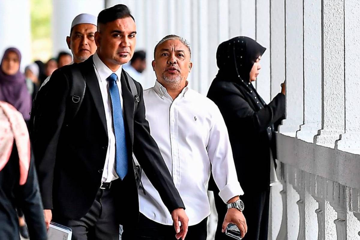 Unit trust agent ‘Datuk’ claims trial to cheating, using fake documents Unit trust agent ‘Datuk’ claims trial to cheating, using fake documents
