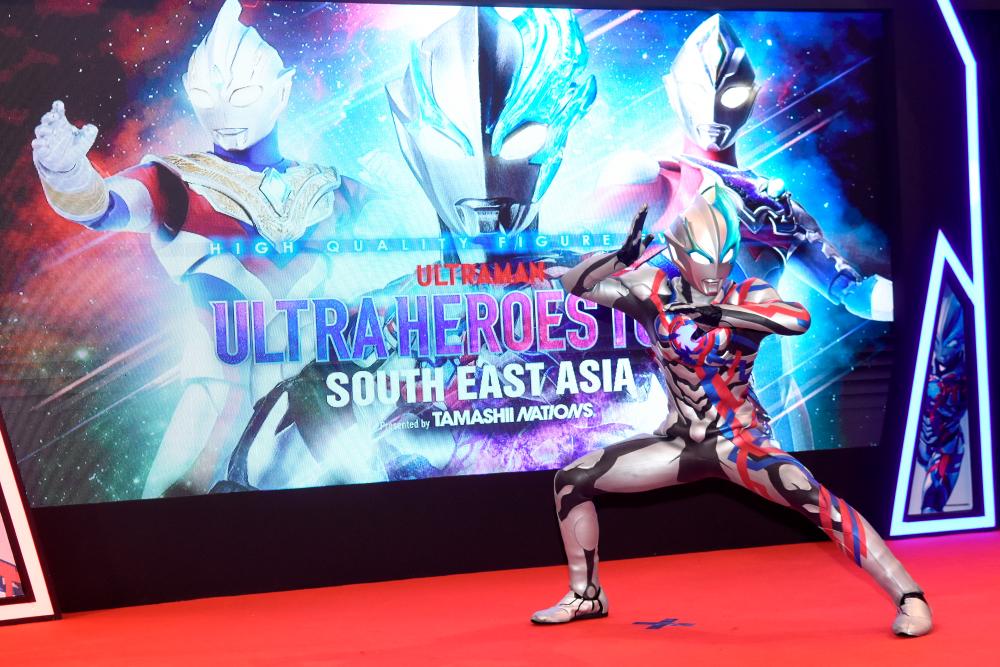 Unleashing the Ultra Heroes