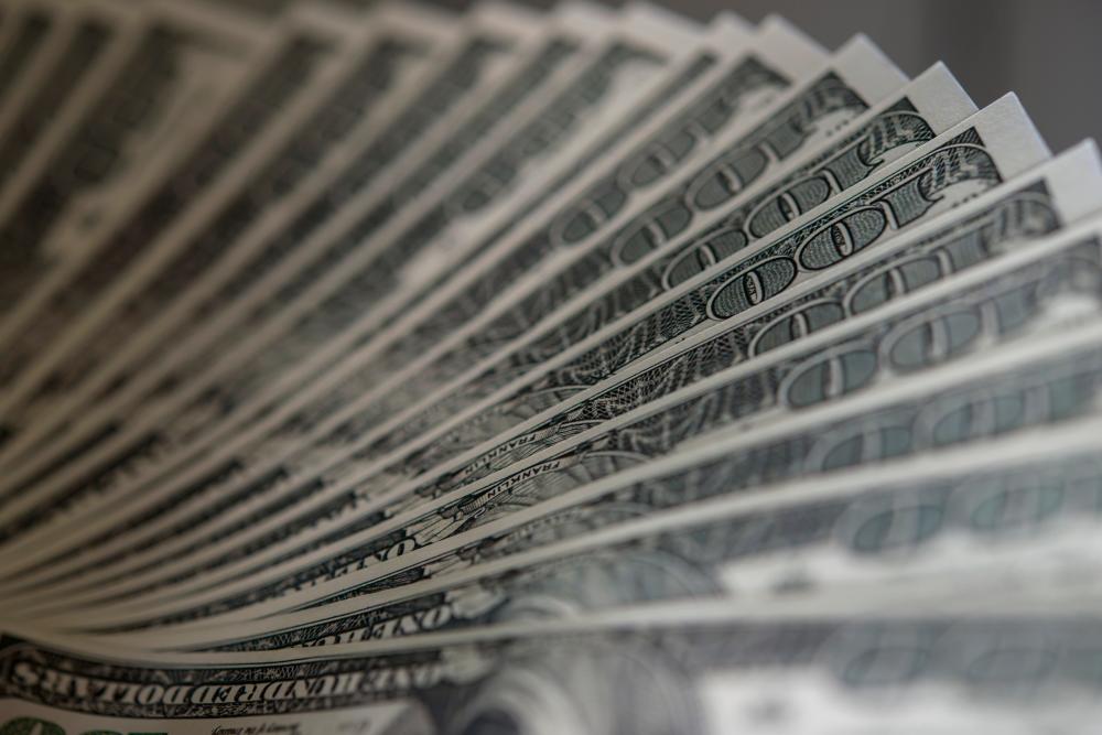 Usage of ringgit in trade deals will strengthen currency, economy: Ahmad Maslan