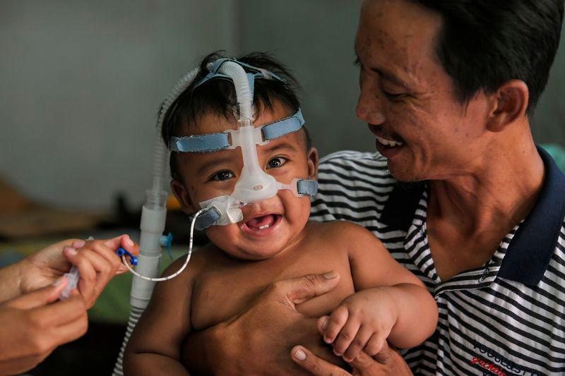 Used car dealer gifts family of baby with chronic lung disease with Proton Persona Used car dealer gifts family of baby with chronic lung disease with Proton Persona