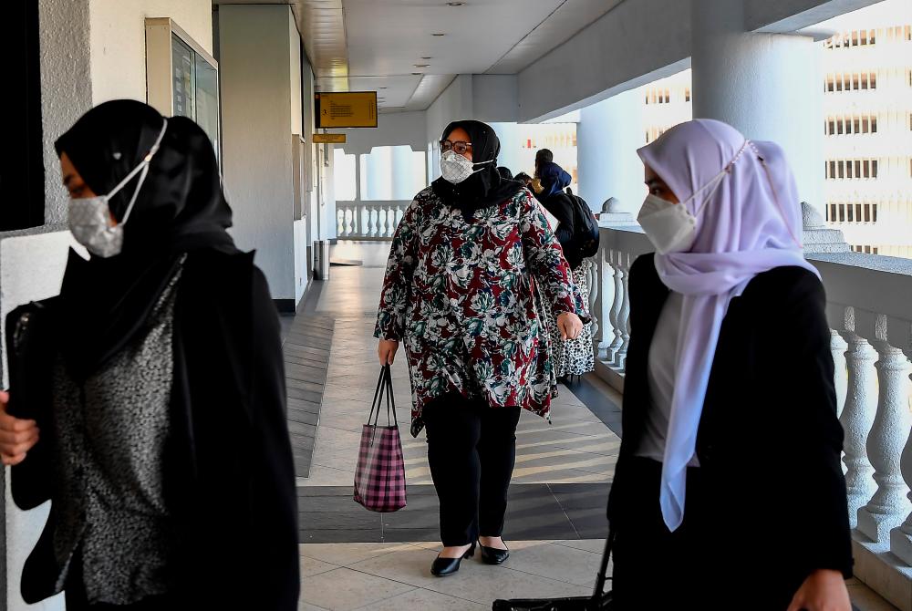 Witness: Siti Bainun’s ex-friend burst into tears when she saw Bella Witness: Siti Bainun’s ex-friend burst into tears when she saw Bella