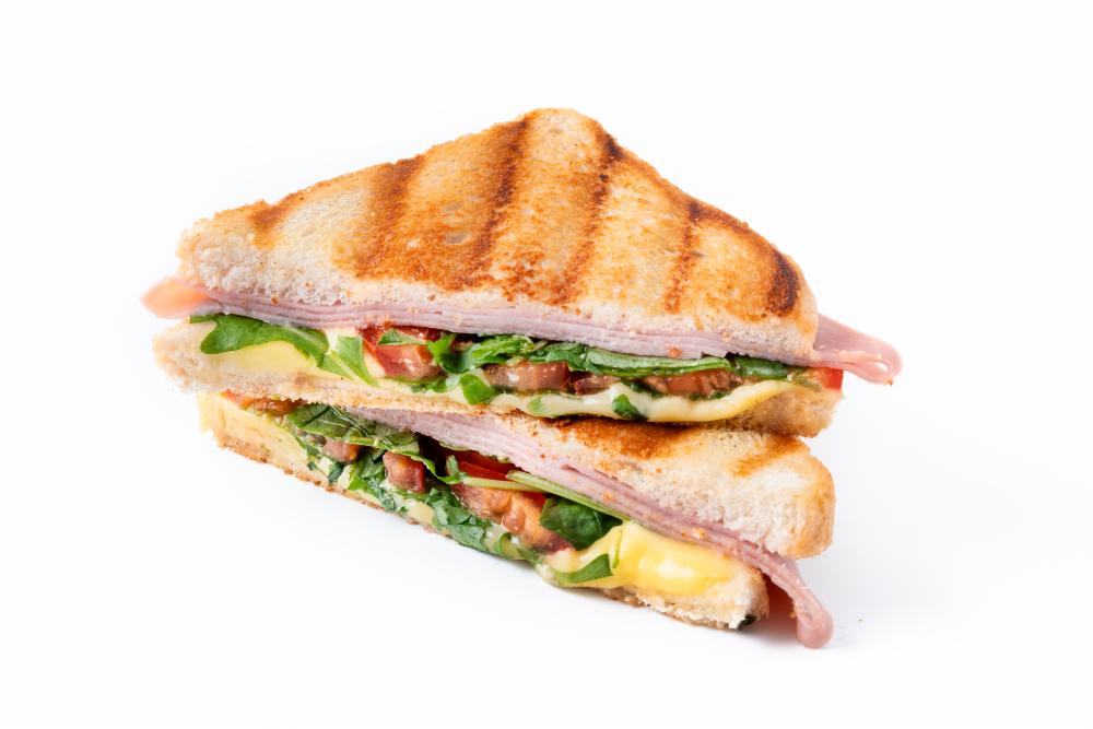Woman fined RM 10,166 for bringing chicken sandwich on flight to Brisbane Woman fined RM 10,166 for bringing chicken sandwich on flight to Brisbane