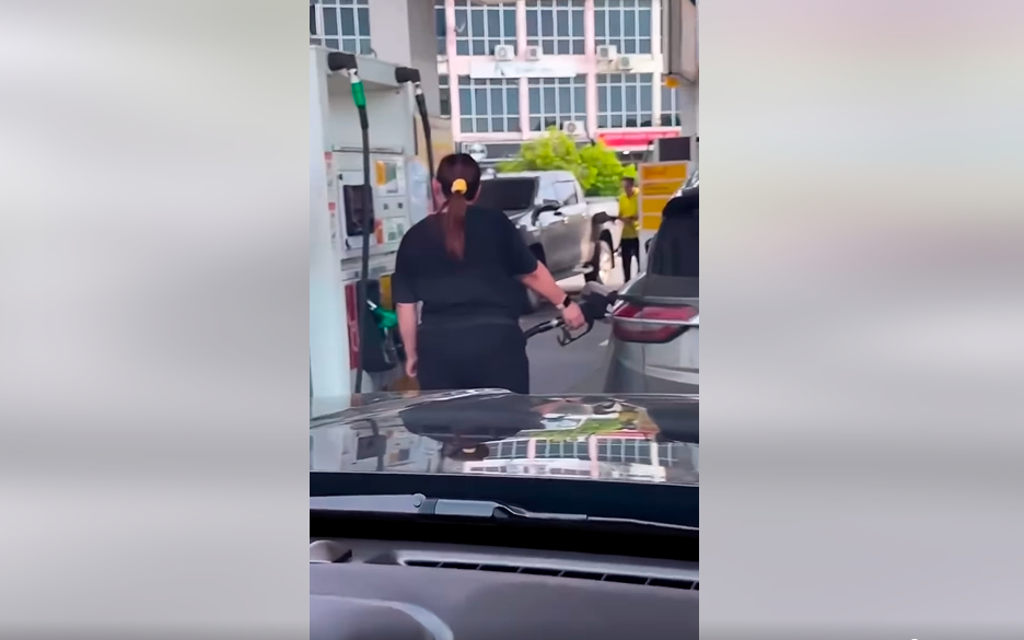 Woman spotted pumping diesel into petrol car, netizens amused 