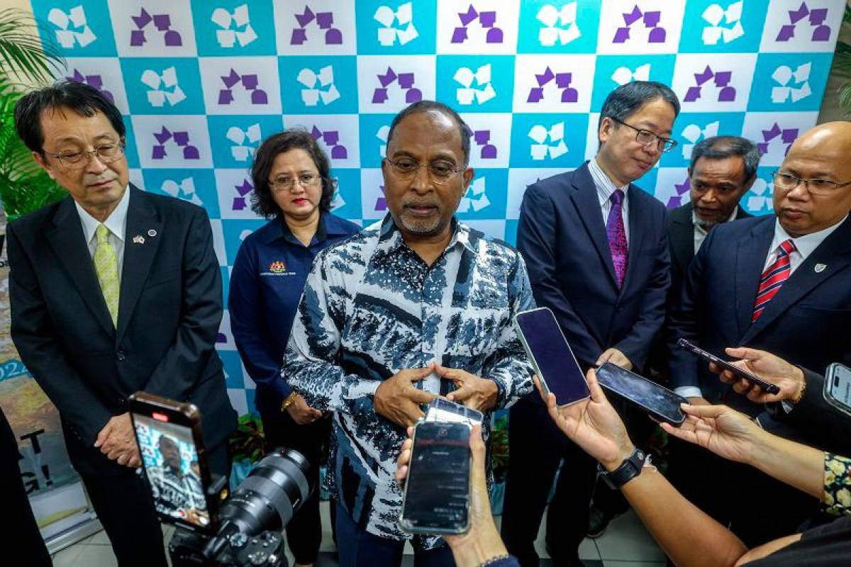 Zambry: No obstacle to universities setting up AI Faculty