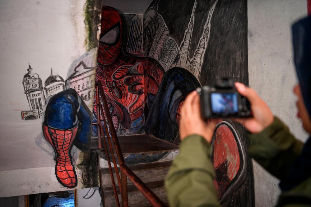 Zayn Rayyan loved admiring murals - Neighbour