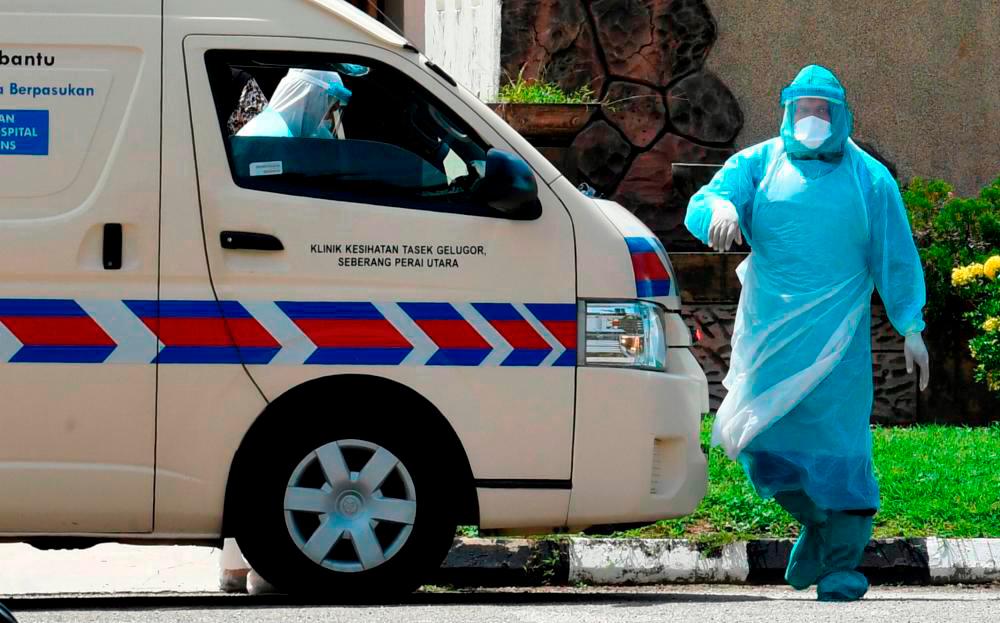 14 pelajar, seorang guru dihantar ke hospital akibat tumpahan merkuri